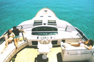 Maximus II - Flybridge Forward